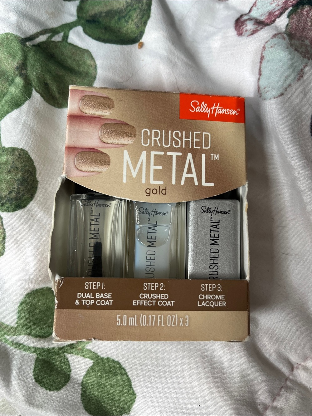 Sally Hansen Crushed Metal 120 Gold